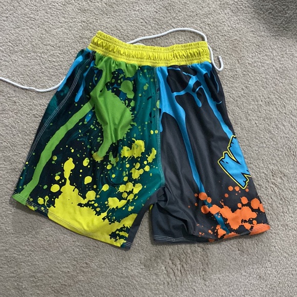 Youth Medium Wrestling Shorts - Picture 2 of 2